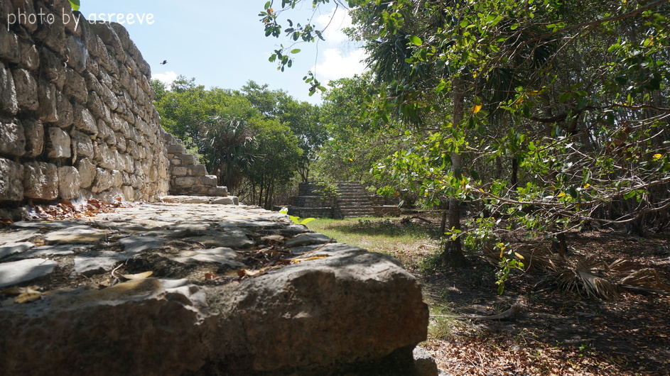 More ruins adjacent to the main pyramids and courtyard.